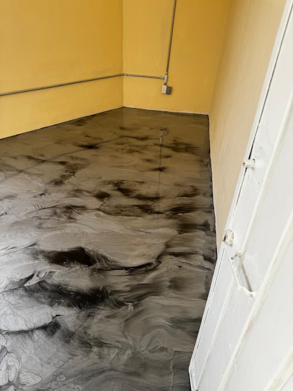 Piso Epoxico Aperlado